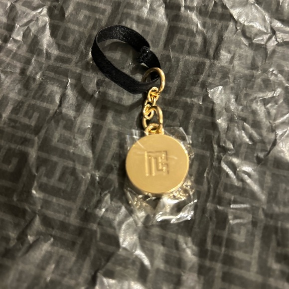 Balmain logo-charm - Picture 4 of 5